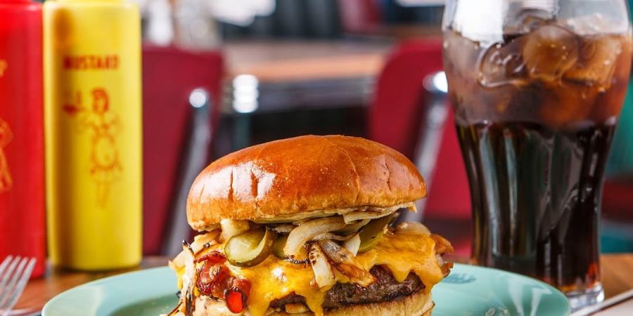 Sallies Restaurant & Bar