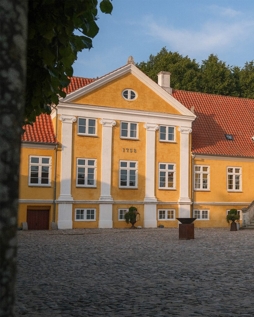 Broløkke Herregård